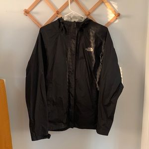 The North Face Women’s Hyvent 2.5 L Waterproof Hooded Rain Jacket